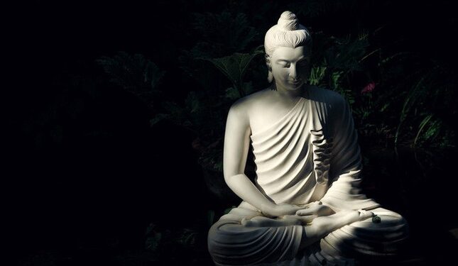 Phật giáo không phải mê tín, mà là khoa học vĩ đại