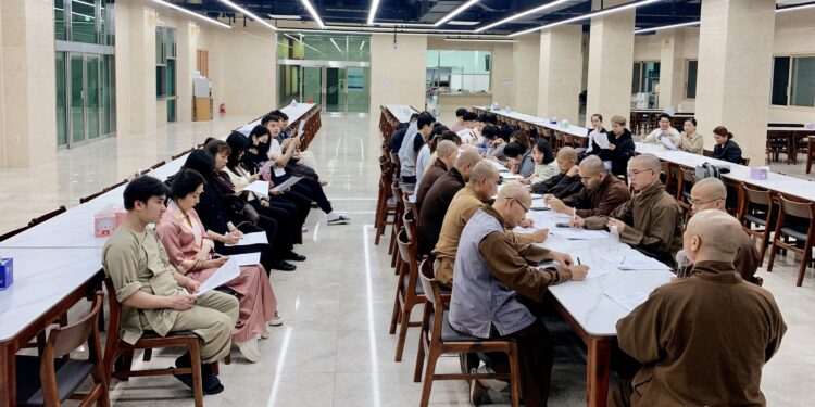 Phiên họp rà soát mọi khâu chuẩn bị khóa tu lần 12 chủ đề: “Làm chủ cảm xúc”