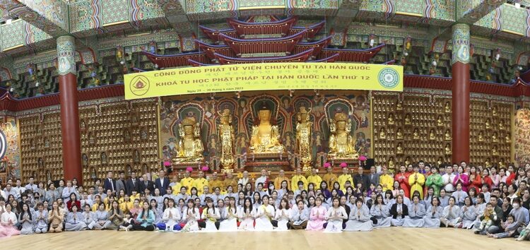 Cộng đồng Phật tử Viện Chuyên Tu tại Hàn Quốc: Trọng thể khai mạc khoá tu học lần thứ 12 chủ đề: “Làm chủ cảm xúc”